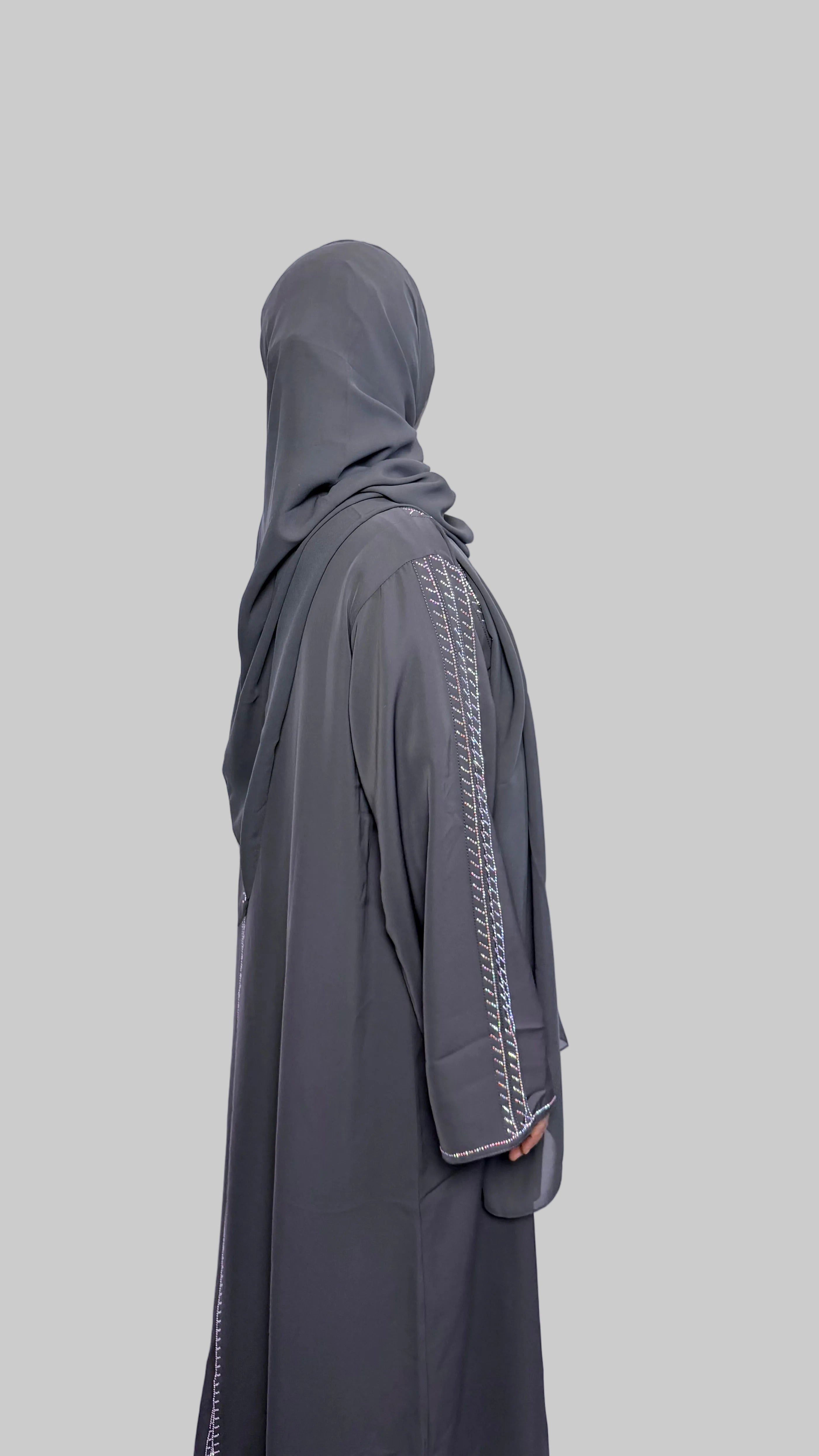 Onyx Radiance abaya