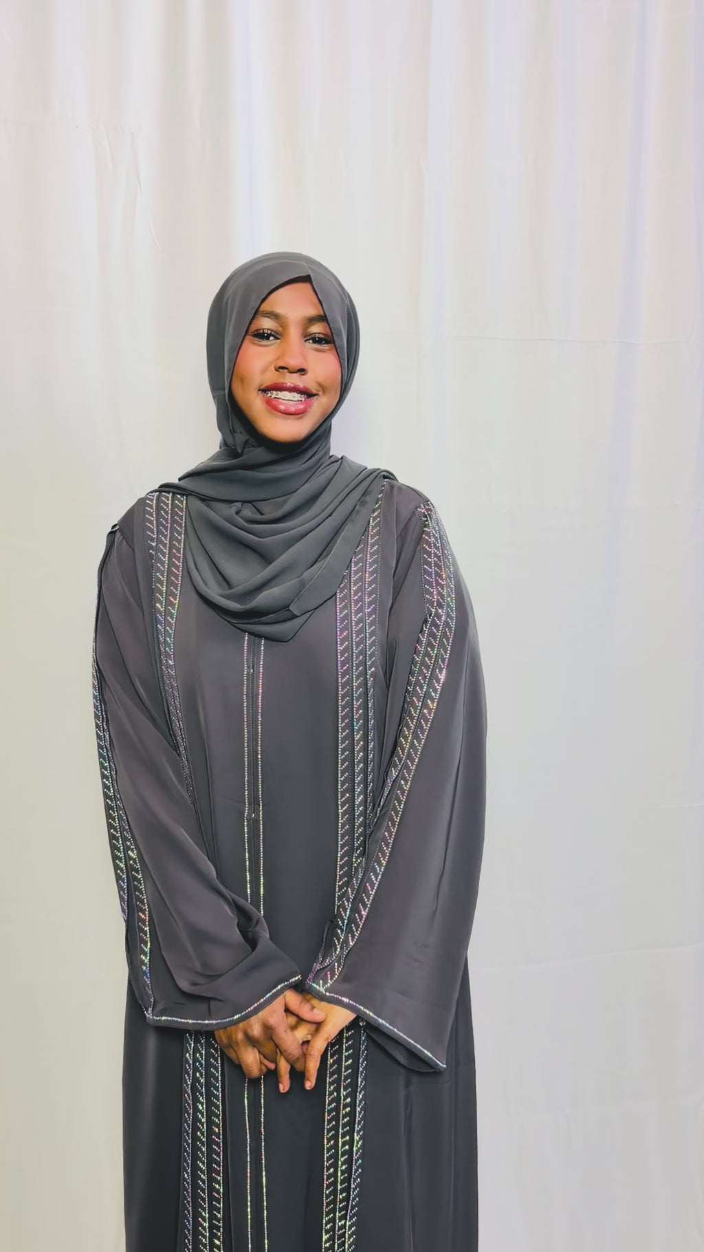 Onyx Radiance abaya