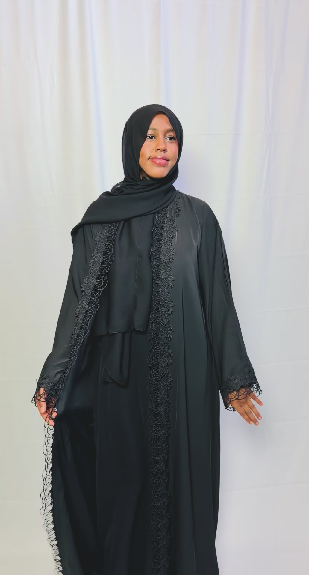ROYAL LACE BORDER ABAYA